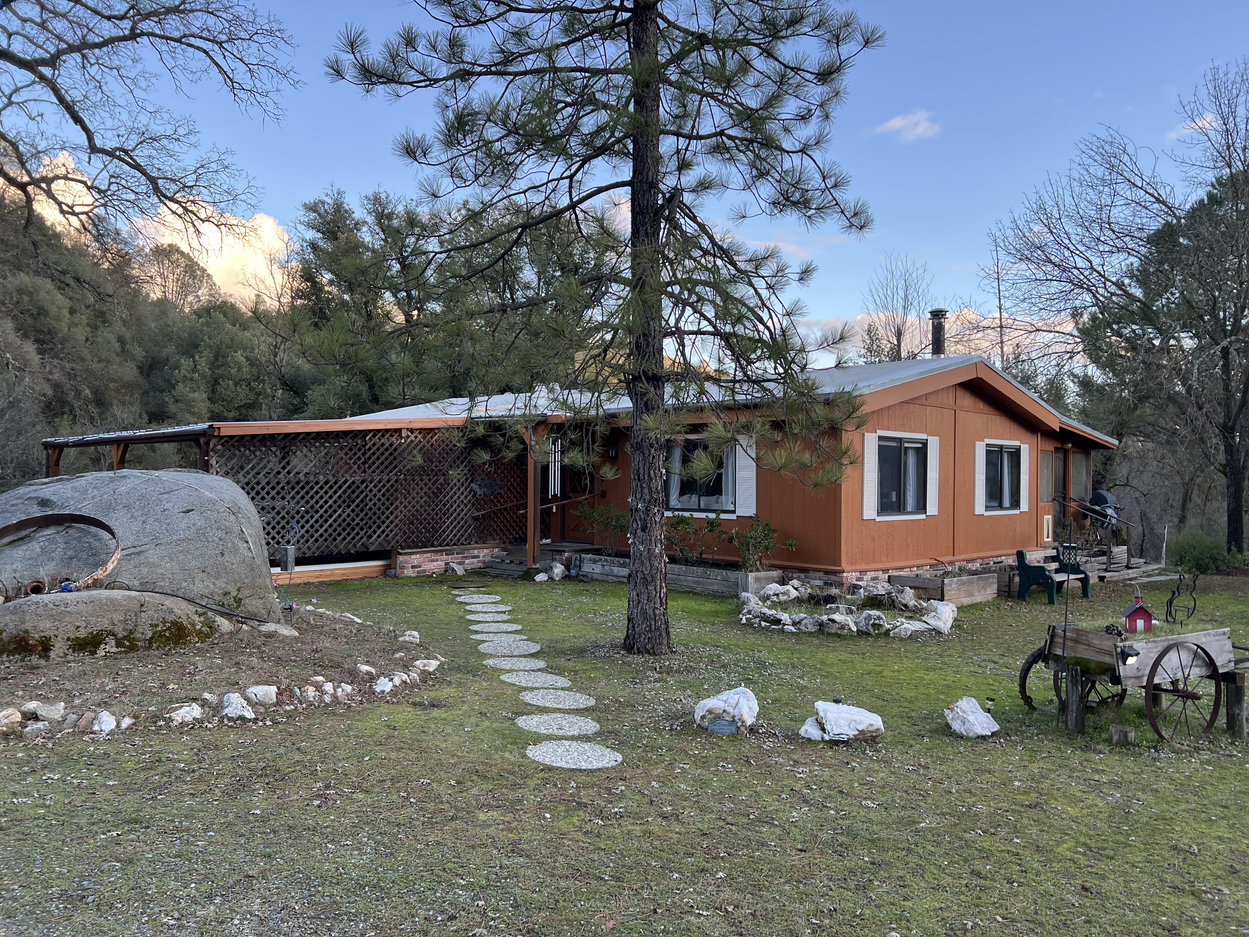 Mariposa Cottage